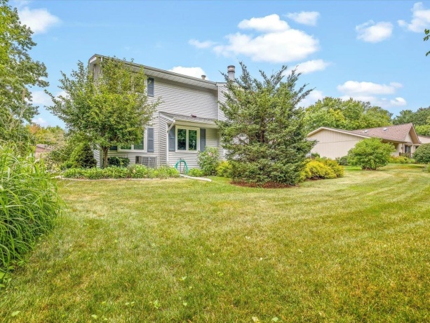 1770 Sweetbriar, ROCKFORD, Illinois 61107, 4 Bedrooms Bedrooms, ,2 BathroomsBathrooms,House,For Sale,Sweetbriar,202604535