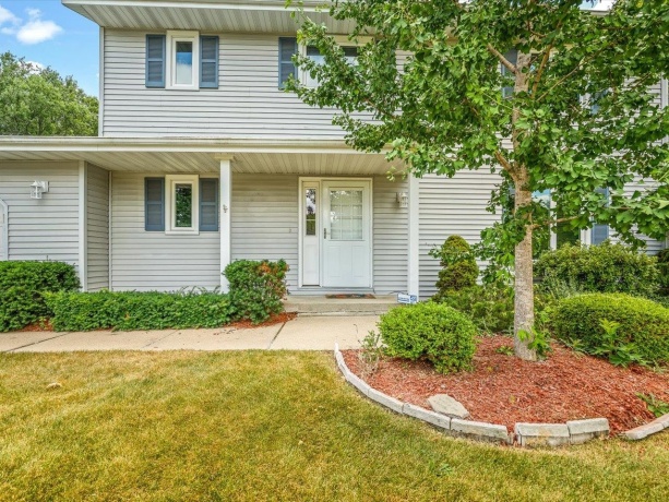 1770 Sweetbriar, ROCKFORD, Illinois 61107, 4 Bedrooms Bedrooms, ,2 BathroomsBathrooms,House,For Sale,Sweetbriar,202604535