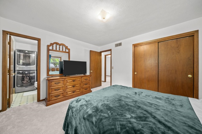 6851 Stong Box, ROSCOE, Illinois 61073, 3 Bedrooms Bedrooms, ,1 BathroomBathrooms,House,For Sale,Stong Box,202604537