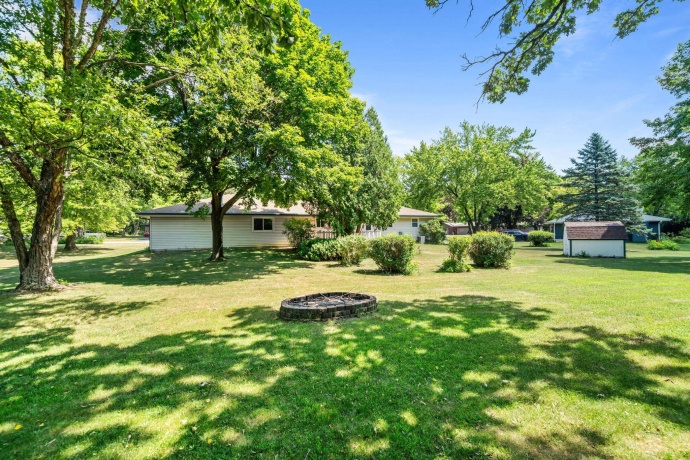 6851 Stong Box, ROSCOE, Illinois 61073, 3 Bedrooms Bedrooms, ,1 BathroomBathrooms,House,For Sale,Stong Box,202604537