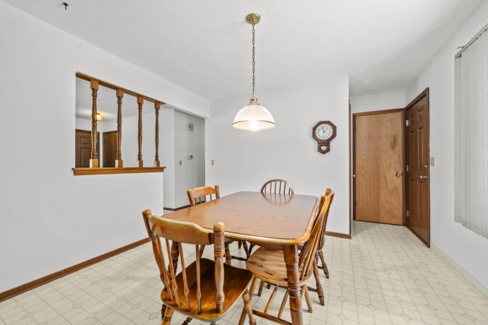 6851 Stong Box, ROSCOE, Illinois 61073, 3 Bedrooms Bedrooms, ,1 BathroomBathrooms,House,For Sale,Stong Box,202604537