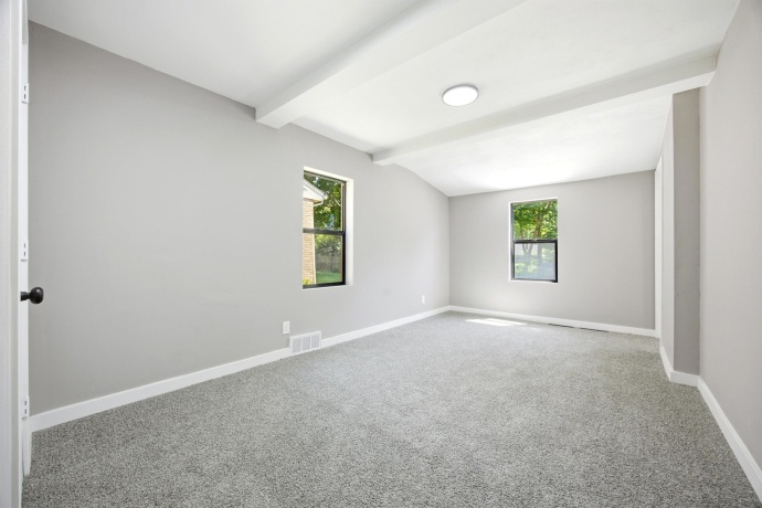 731 James, ROCKFORD, Illinois 61107, 5 Bedrooms Bedrooms, ,2 BathroomsBathrooms,House,For Sale,James,202604540