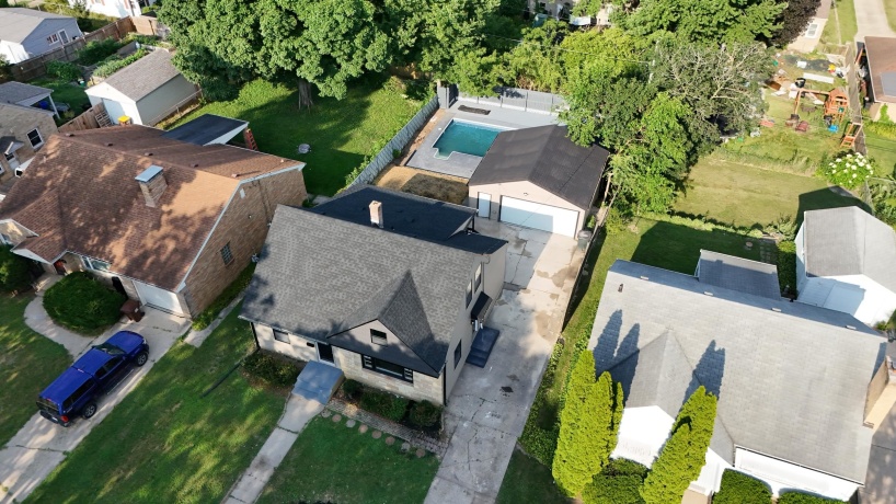 731 James, ROCKFORD, Illinois 61107, 5 Bedrooms Bedrooms, ,2 BathroomsBathrooms,House,For Sale,James,202604540
