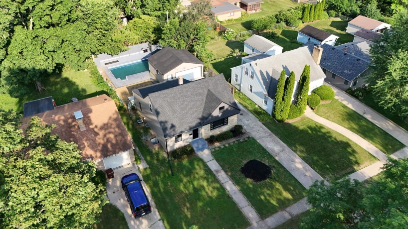 731 James, ROCKFORD, Illinois 61107, 5 Bedrooms Bedrooms, ,2 BathroomsBathrooms,House,For Sale,James,202604540