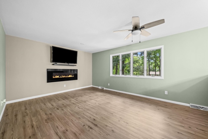 6475 Possum, OREGON, Illinois 61061, 4 Bedrooms Bedrooms, ,2 BathroomsBathrooms,House,For Sale,Possum,202604541