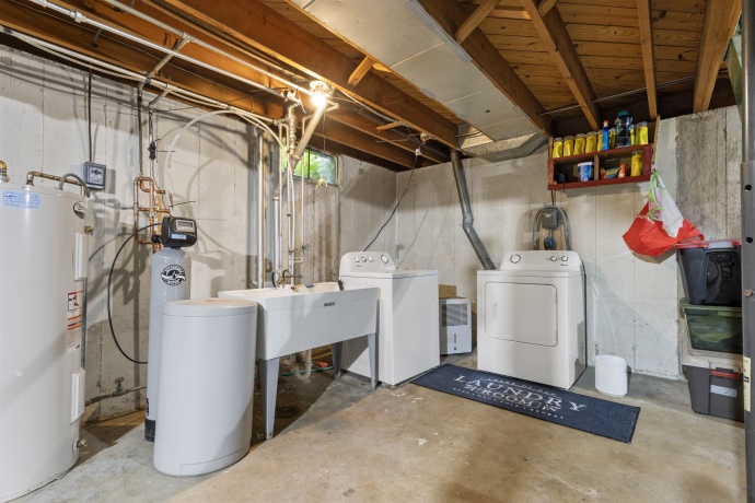 1611 Oakdale, ROCKFORD, Illinois 61108, 3 Bedrooms Bedrooms, ,2 BathroomsBathrooms,House,For Sale,Oakdale,202604542