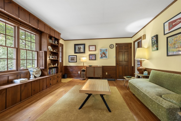 1611 Oakdale, ROCKFORD, Illinois 61108, 3 Bedrooms Bedrooms, ,2 BathroomsBathrooms,House,For Sale,Oakdale,202604542