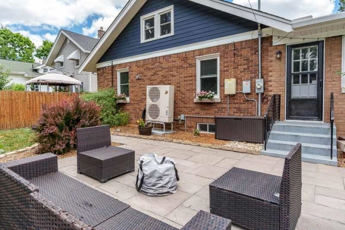 1912 Cumberland, ROCKFORD, Illinois 61103, 2 Bedrooms Bedrooms, ,1 BathroomBathrooms,House,For Sale,Cumberland,202604543