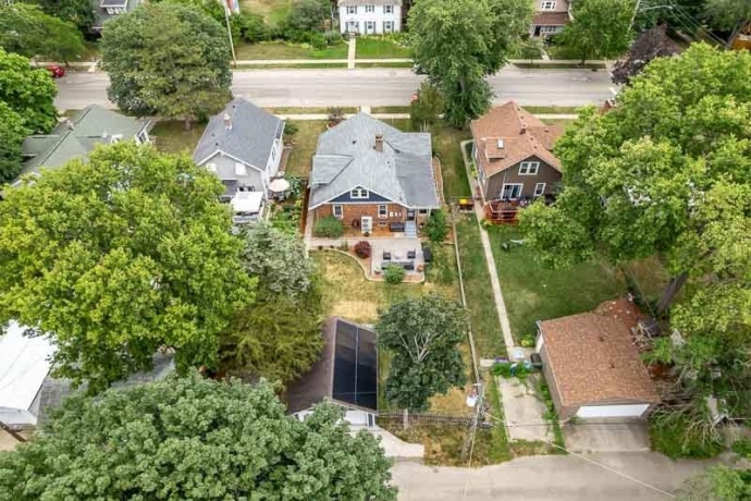 1912 Cumberland, ROCKFORD, Illinois 61103, 2 Bedrooms Bedrooms, ,1 BathroomBathrooms,House,For Sale,Cumberland,202604543