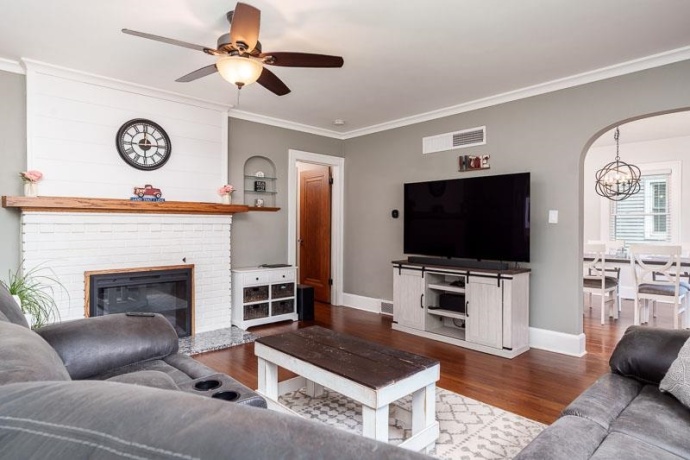 1912 Cumberland, ROCKFORD, Illinois 61103, 2 Bedrooms Bedrooms, ,1 BathroomBathrooms,House,For Sale,Cumberland,202604543