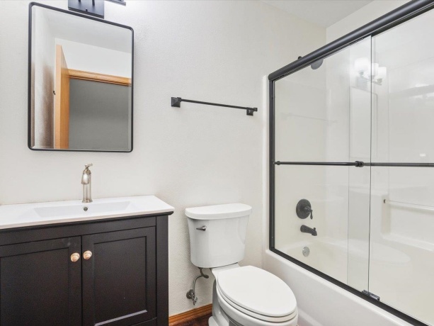 7426 Ashton Villa, ROCKFORD, Illinois 61107, 3 Bedrooms Bedrooms, ,3 BathroomsBathrooms,House,For Sale,Ashton Villa,202604544