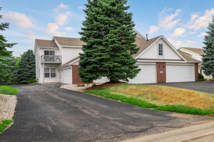 10164 Monarch Road Unit 2, ROSCOE, Illinois 61073, 2 Bedrooms Bedrooms, ,2 BathroomsBathrooms,Condominium,For Sale,Monarch Road Unit 2,202604548