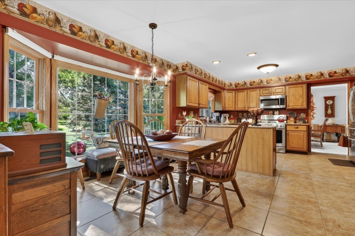 2976 Wedgewood, DEKALB, Illinois 60115, 4 Bedrooms Bedrooms, ,2 BathroomsBathrooms,House,For Sale,Wedgewood,202604523