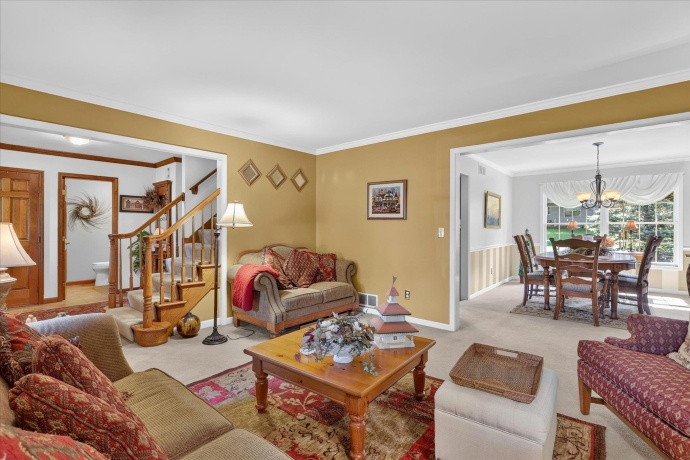 2976 Wedgewood, DEKALB, Illinois 60115, 4 Bedrooms Bedrooms, ,2 BathroomsBathrooms,House,For Sale,Wedgewood,202604523