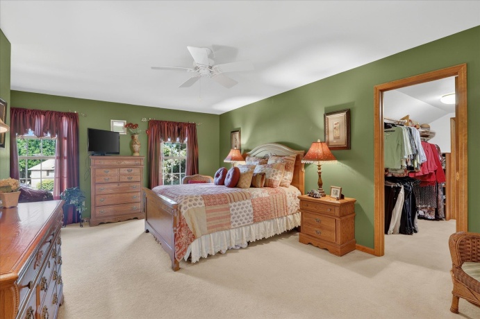 2976 Wedgewood, DEKALB, Illinois 60115, 4 Bedrooms Bedrooms, ,2 BathroomsBathrooms,House,For Sale,Wedgewood,202604523
