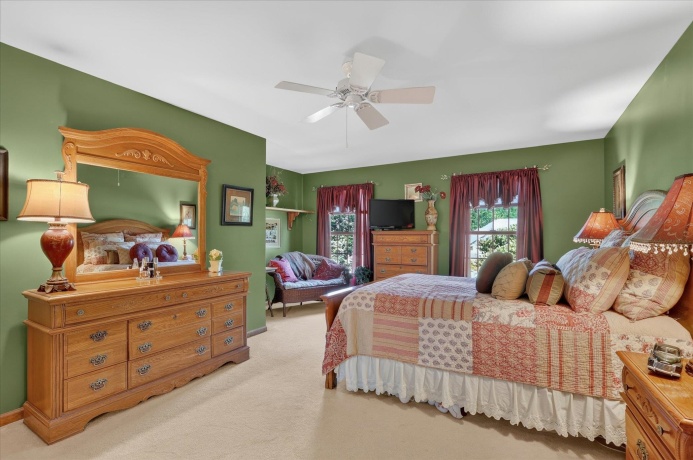 2976 Wedgewood, DEKALB, Illinois 60115, 4 Bedrooms Bedrooms, ,2 BathroomsBathrooms,House,For Sale,Wedgewood,202604523