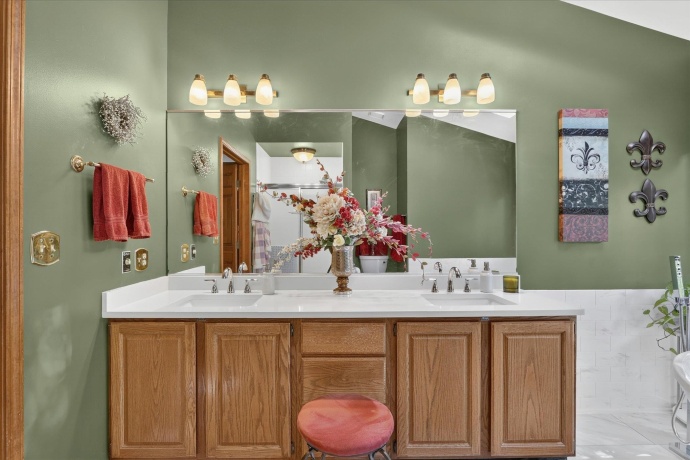 2976 Wedgewood, DEKALB, Illinois 60115, 4 Bedrooms Bedrooms, ,2 BathroomsBathrooms,House,For Sale,Wedgewood,202604523