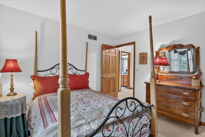 2976 Wedgewood, DEKALB, Illinois 60115, 4 Bedrooms Bedrooms, ,2 BathroomsBathrooms,House,For Sale,Wedgewood,202604523