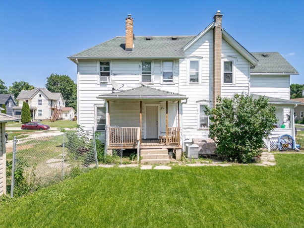 1011 WHITNEY, BELVIDERE, Illinois 61008, ,2 Units,For Sale,WHITNEY,202604551