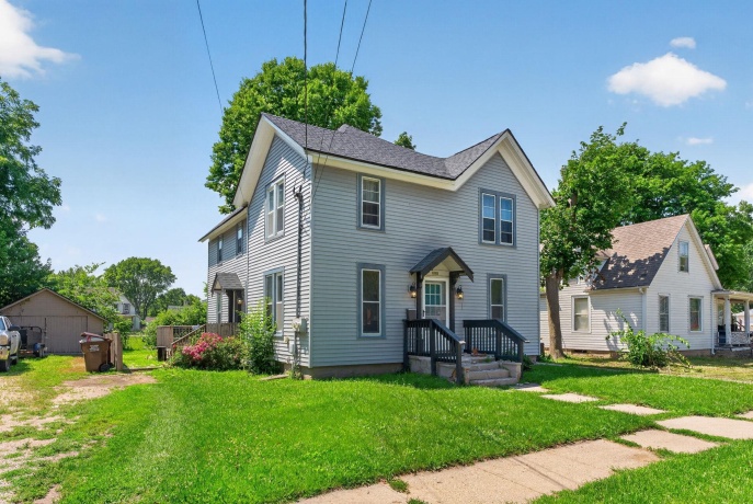 807 GARFIELD, BELVIDERE, Illinois 61008, ,2 Units,For Sale,GARFIELD,202604552