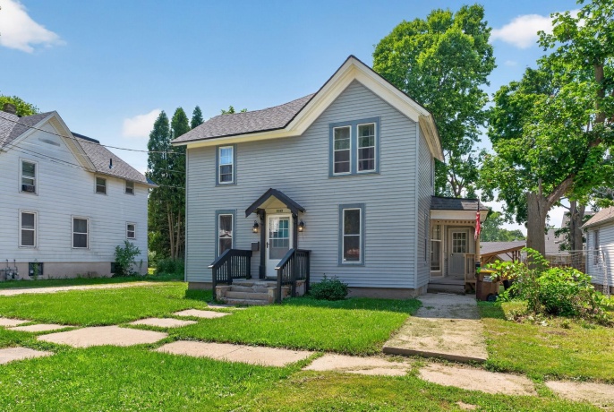 807 GARFIELD, BELVIDERE, Illinois 61008, ,2 Units,For Sale,GARFIELD,202604552