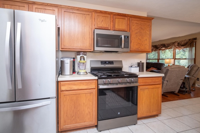 300 Gray Hawk, MACHESNEY PARK, Illinois 61115, 3 Bedrooms Bedrooms, ,3 BathroomsBathrooms,House,For Sale,Gray Hawk,202604556