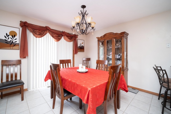 300 Gray Hawk, MACHESNEY PARK, Illinois 61115, 3 Bedrooms Bedrooms, ,3 BathroomsBathrooms,House,For Sale,Gray Hawk,202604556
