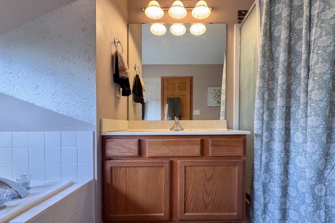 300 Gray Hawk, MACHESNEY PARK, Illinois 61115, 3 Bedrooms Bedrooms, ,3 BathroomsBathrooms,House,For Sale,Gray Hawk,202604556