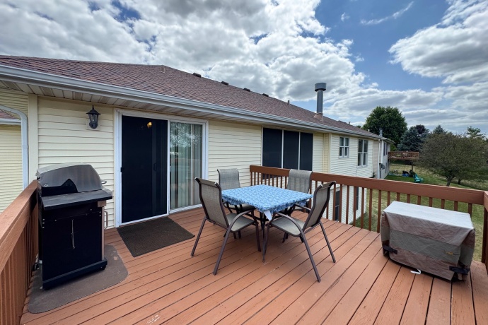 300 Gray Hawk, MACHESNEY PARK, Illinois 61115, 3 Bedrooms Bedrooms, ,3 BathroomsBathrooms,House,For Sale,Gray Hawk,202604556