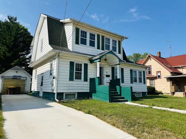 325 Moseley, FREEPORT, Illinois 61032, 3 Bedrooms Bedrooms, ,1 BathroomBathrooms,House,For Sale,Moseley,202604561