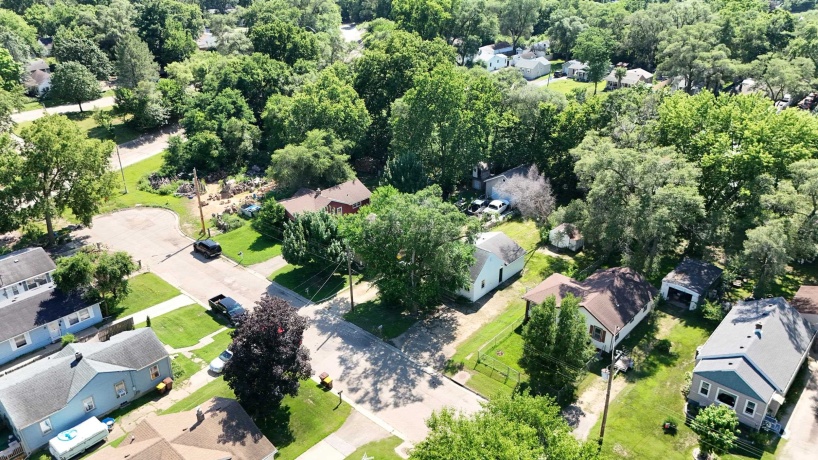 3111 8th, ROCKFORD, Illinois 61109, 2 Bedrooms Bedrooms, ,1 BathroomBathrooms,House,For Sale,8th,202604562