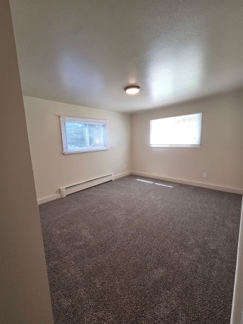 196 Flintridge, ROCKFORD, Illinois 61107, ,5+ Units,For Sale,Flintridge,202604563