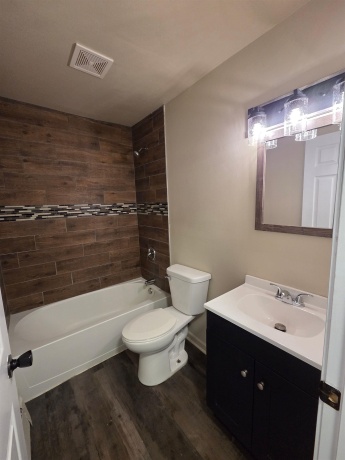 208 Flintridge, ROCKFORD, Illinois 61107, ,5+ Units,For Sale,Flintridge,202604567