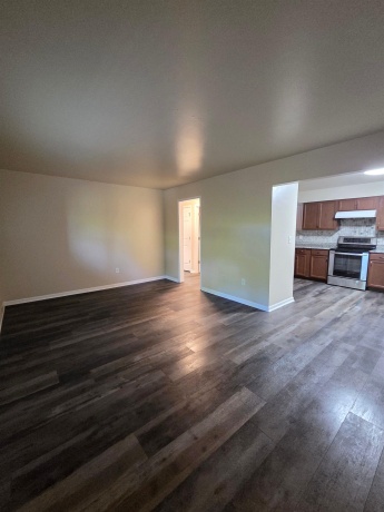208 Flintridge, ROCKFORD, Illinois 61107, ,5+ Units,For Sale,Flintridge,202604567