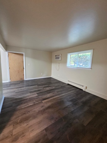 208 Flintridge, ROCKFORD, Illinois 61107, ,5+ Units,For Sale,Flintridge,202604567