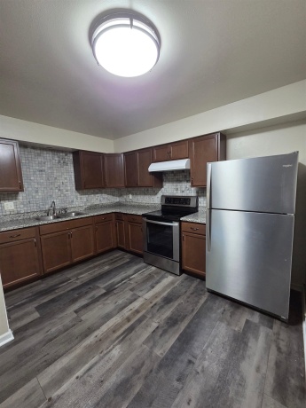 208 Flintridge, ROCKFORD, Illinois 61107, ,5+ Units,For Sale,Flintridge,202604567