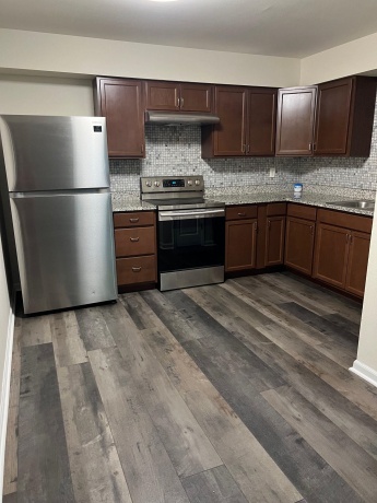208 Flintridge, ROCKFORD, Illinois 61107, ,5+ Units,For Sale,Flintridge,202604567