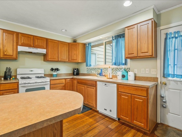 4210 Buckingham, ROCKFORD, Illinois 61107, 2 Bedrooms Bedrooms, ,1 BathroomBathrooms,House,For Sale,Buckingham,202604571
