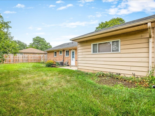 4210 Buckingham, ROCKFORD, Illinois 61107, 2 Bedrooms Bedrooms, ,1 BathroomBathrooms,House,For Sale,Buckingham,202604571