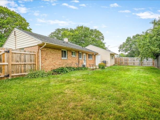 4210 Buckingham, ROCKFORD, Illinois 61107, 2 Bedrooms Bedrooms, ,1 BathroomBathrooms,House,For Sale,Buckingham,202604571
