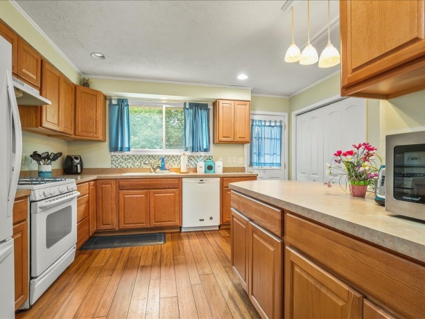 4210 Buckingham, ROCKFORD, Illinois 61107, 2 Bedrooms Bedrooms, ,1 BathroomBathrooms,House,For Sale,Buckingham,202604571