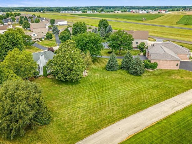 2808 STINSON, POPLAR GROVE, Illinois 61065, 5 Bedrooms Bedrooms, ,3 BathroomsBathrooms,House,For Sale,STINSON,202604572