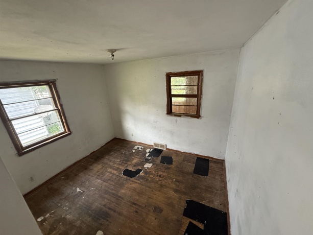 1309 Float, FREEPORT, Illinois 61032, 3 Bedrooms Bedrooms, ,1 BathroomBathrooms,House,For Sale,Float,202604573