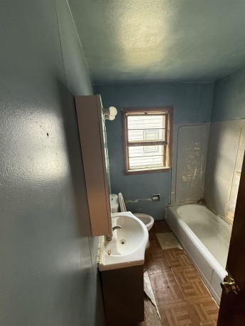 1309 Float, FREEPORT, Illinois 61032, 3 Bedrooms Bedrooms, ,1 BathroomBathrooms,House,For Sale,Float,202604573