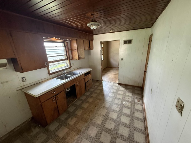 1309 Float, FREEPORT, Illinois 61032, 3 Bedrooms Bedrooms, ,1 BathroomBathrooms,House,For Sale,Float,202604573