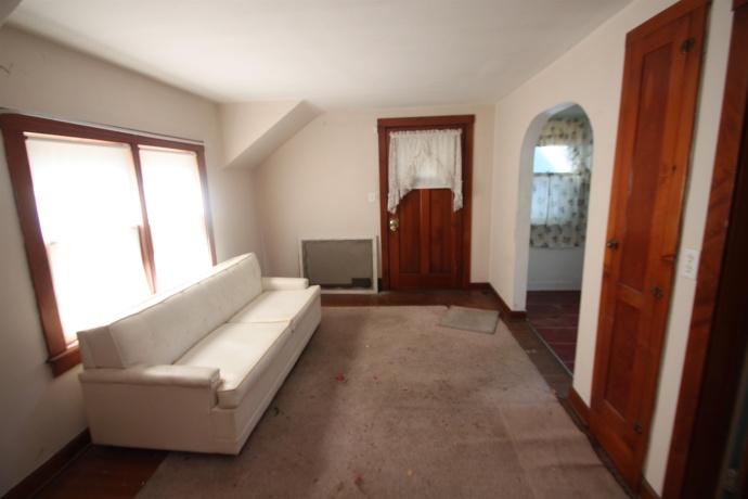 1304 Montague, ROCKFORD, Illinois 61102, 4 Bedrooms Bedrooms, ,2 BathroomsBathrooms,House,For Sale,Montague,202604574