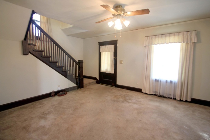 1304 Montague, ROCKFORD, Illinois 61102, 4 Bedrooms Bedrooms, ,2 BathroomsBathrooms,House,For Sale,Montague,202604574