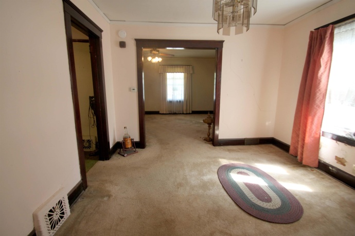 1304 Montague, ROCKFORD, Illinois 61102, 4 Bedrooms Bedrooms, ,2 BathroomsBathrooms,House,For Sale,Montague,202604574