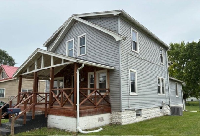 916 Ingersoll, SOUTH BELOIT, Illinois 61080, 4 Bedrooms Bedrooms, ,2 BathroomsBathrooms,House,For Sale,Ingersoll,202604576