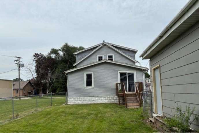 916 Ingersoll, SOUTH BELOIT, Illinois 61080, 4 Bedrooms Bedrooms, ,2 BathroomsBathrooms,House,For Sale,Ingersoll,202604576